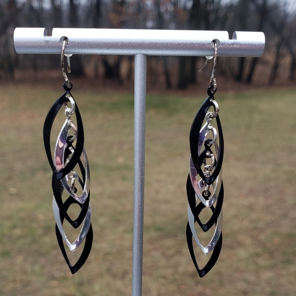 50. Black and Silver Dangle Earrings - Picture 3 of 6